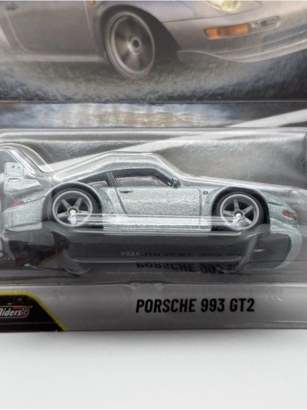 Hot Wheels Modern Classics Porsche 993 GT2 & 1994 Nismo 270R - Silver and Black - Picture 9 of 10